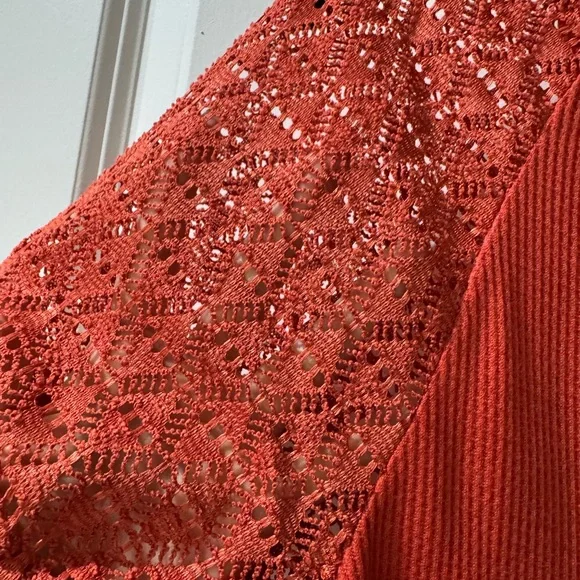 Red Lace Sleeve Women's Top - Picture 2 of 4